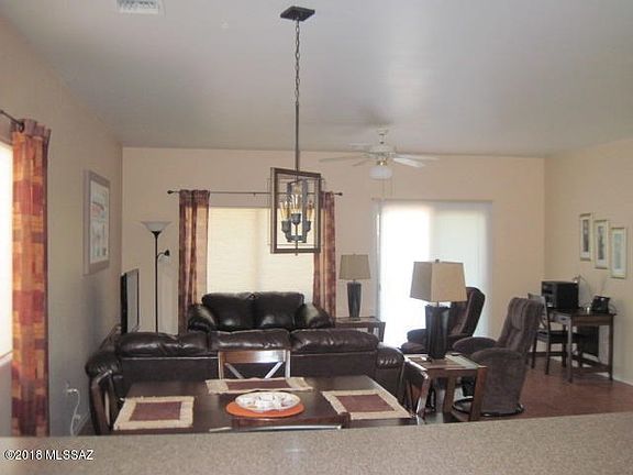 GREAT ROOM 1