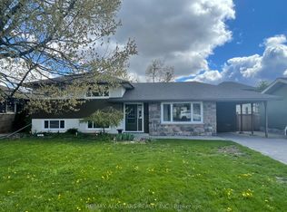 112 Adelaide St N, Kawartha Lakes, ON K9V 4L9