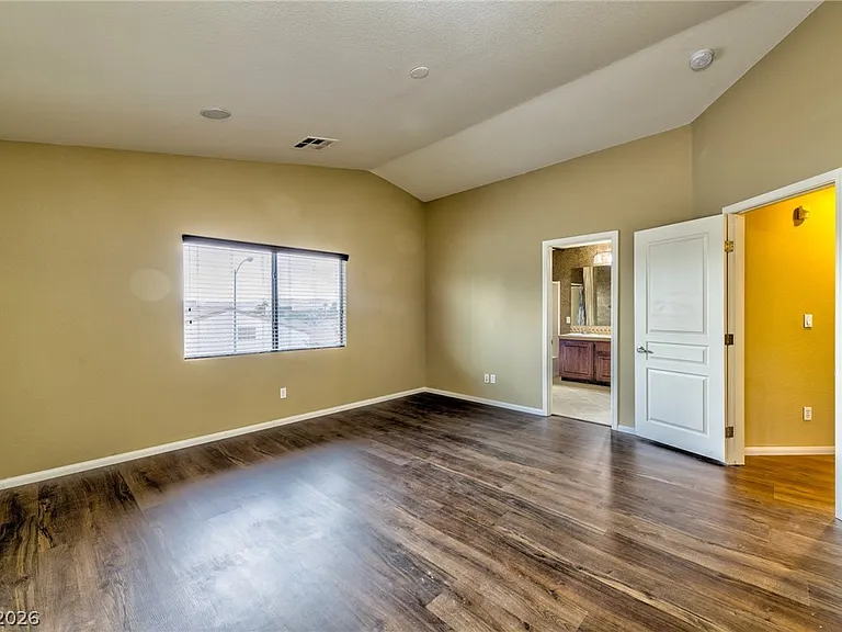 5288 Judkins Dr — Photo 10