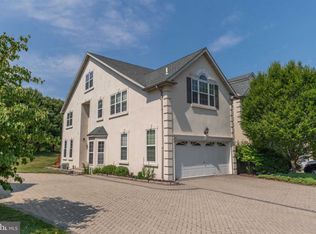 123 Meadow View Ln, Lansdale, PA 19446