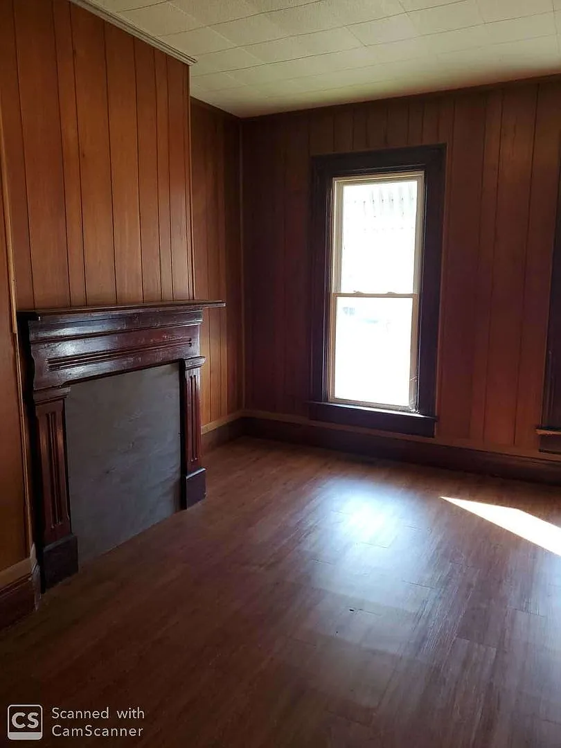 Great 3 bed 1.5 Bath close to University of Dayton, MIami Valley Hospital and greater Dayton. — Photo 4