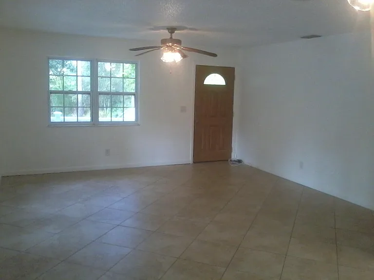 2nd floor living room
