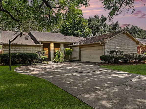 21307 Park Tree Ln, Katy, TX 77450