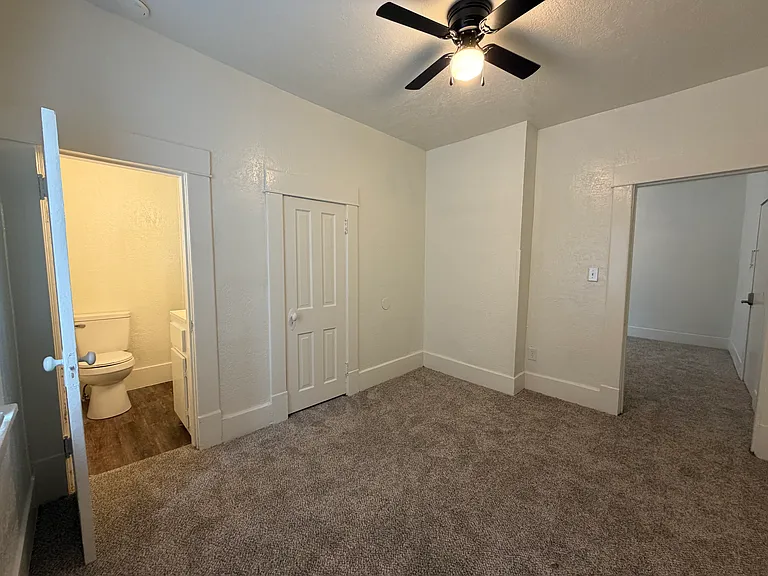 715 Asp Ave #7 — Photo 13