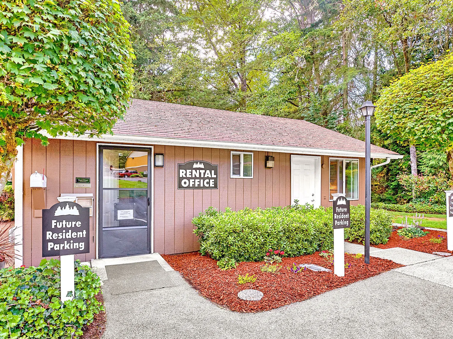 Forest Grove Apartments — Photo 2