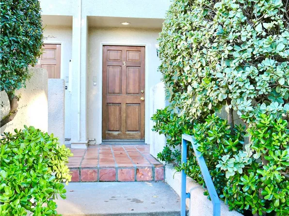 747 E California Blvd APT 3, Pasadena, CA 91106