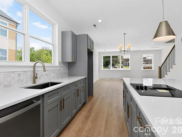 2714 Baltimore Ave — Photo 16