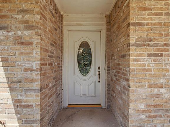3rd image of 13402 Ramrod Dr