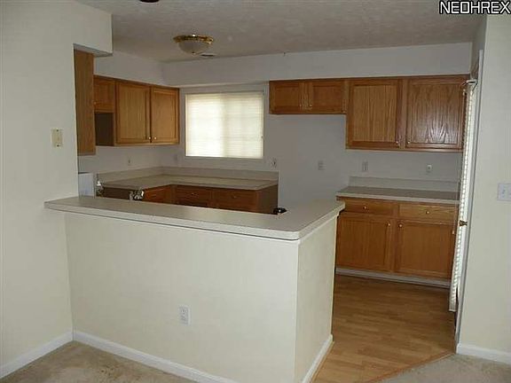 3rd image of 23002 Chandlers Ln APT 219