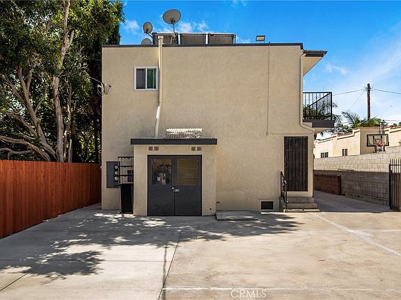 5th image of 564 W Macarthur Ave