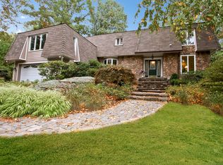 730 Long Hill Rd W, Briarcliff Manor, NY 10510