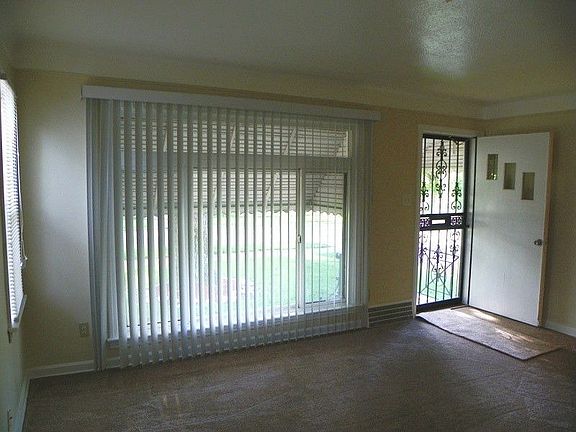 4th image of 3941 Jo Ann Dr