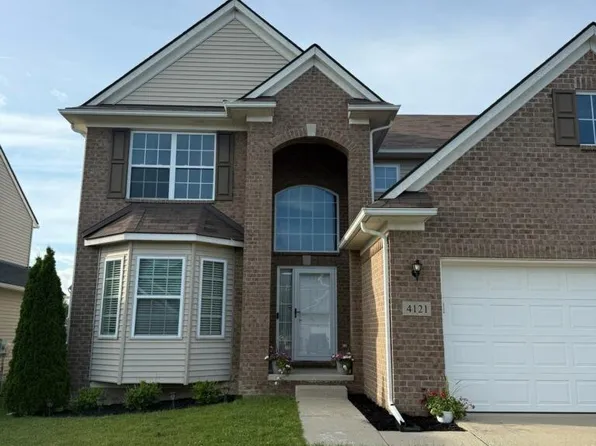 4121 Ash Tree Ln, Howell, MI 48843