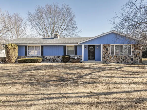 9090 North Goldendale DRIVE, Brown Deer, WI 53223