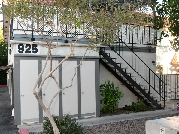 925 Willow Tree Dr Unit D, Las Vegas, NV 89128