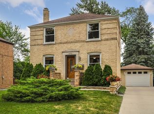 673 Rose Ave, Des Plaines, IL 60016