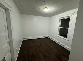 25-27 Robinson Ct, Lawrence, MA 01841