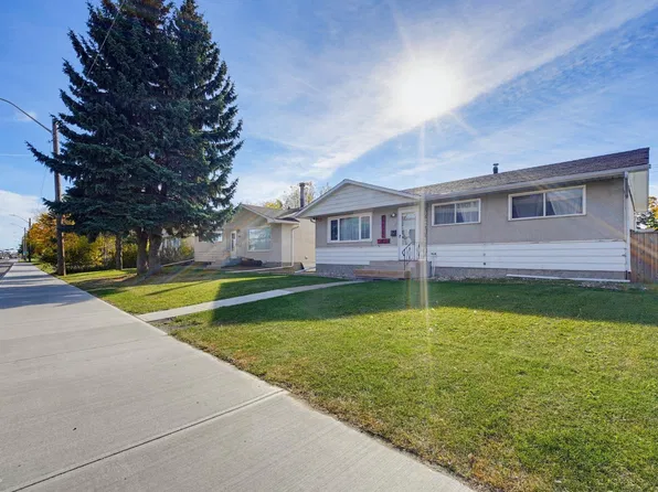 16415 87th Ave NW, Edmonton, AB T5R 4H3