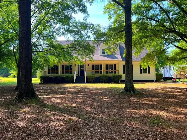 396 Twin Oaks Dr, Monroe, GA 30655