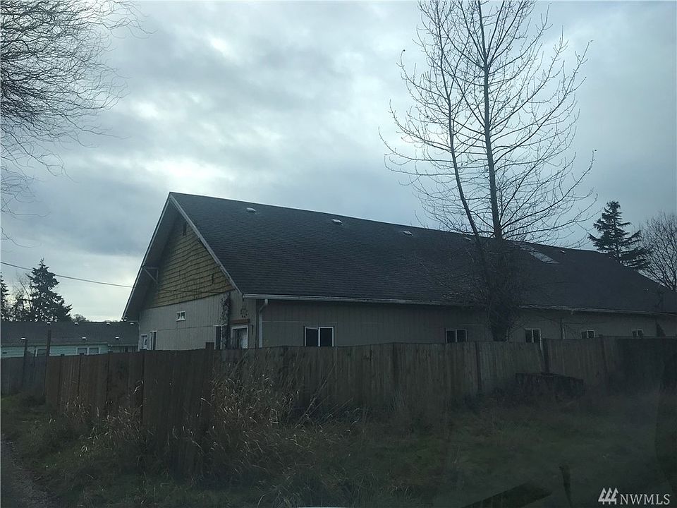 2nd image of 252 SW 14th St
