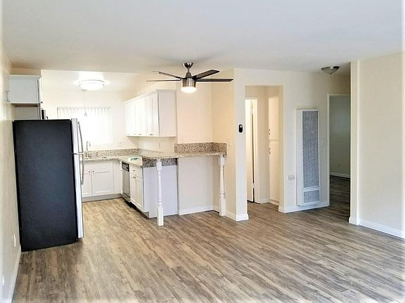 3rd image of 1152 Oliver Ave APT 5