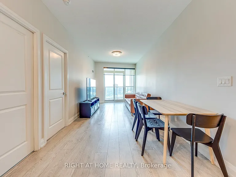 7171 Yonge St #2415 — Photo 15