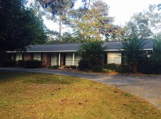 500 Dobson St, Ellisville, MS 39437