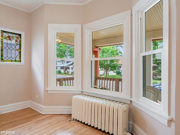 5th image of 717 S Oak Park Ave #1