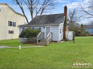 1395 Bayside Dr, Edgewater, MD 21037