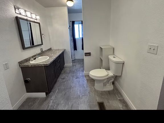 5th image of 353 N Raynolds Ave