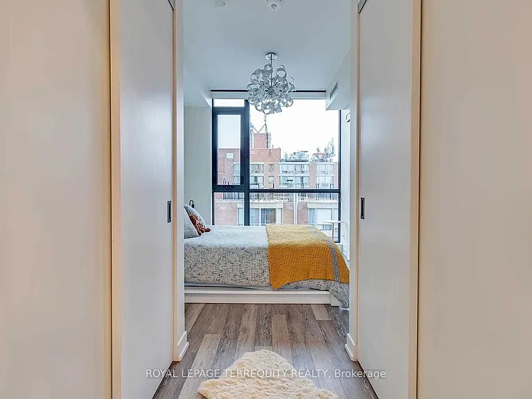 2118 Bloor St W #403 — Photo 9