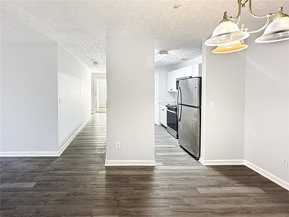 3rd image of 5304 Waldrop Pl