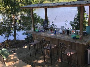 423 Army Rd, Leonard, MI 48367