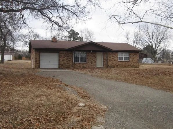 2822 Shalmar Rd, Sulphur, OK 73086