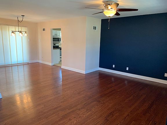 3rd image of 10711 Winthrop Ct