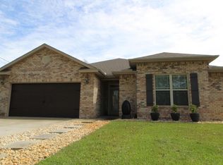 43 Cactus Rd, Mary Esther, FL 32569