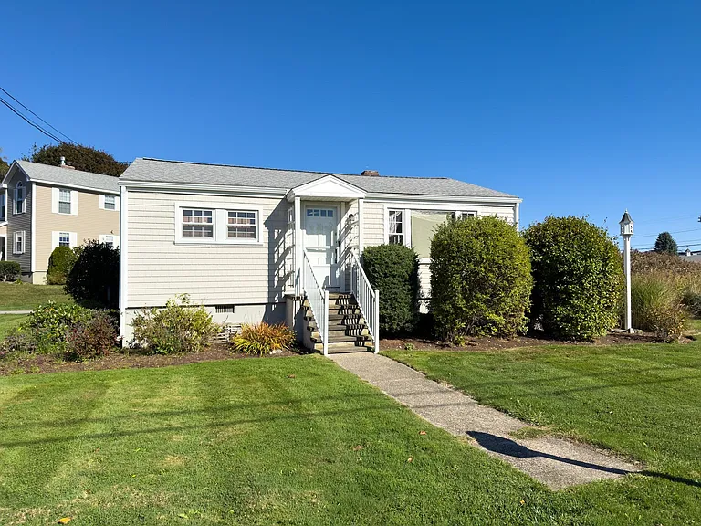 53 Foss Cir — Photo 8
