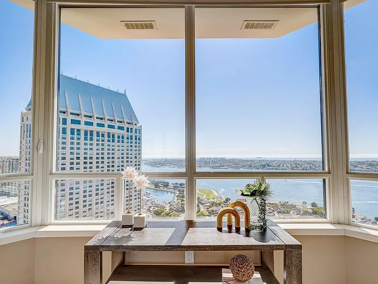 700 W Harbor Dr W #2902 — Photo 53