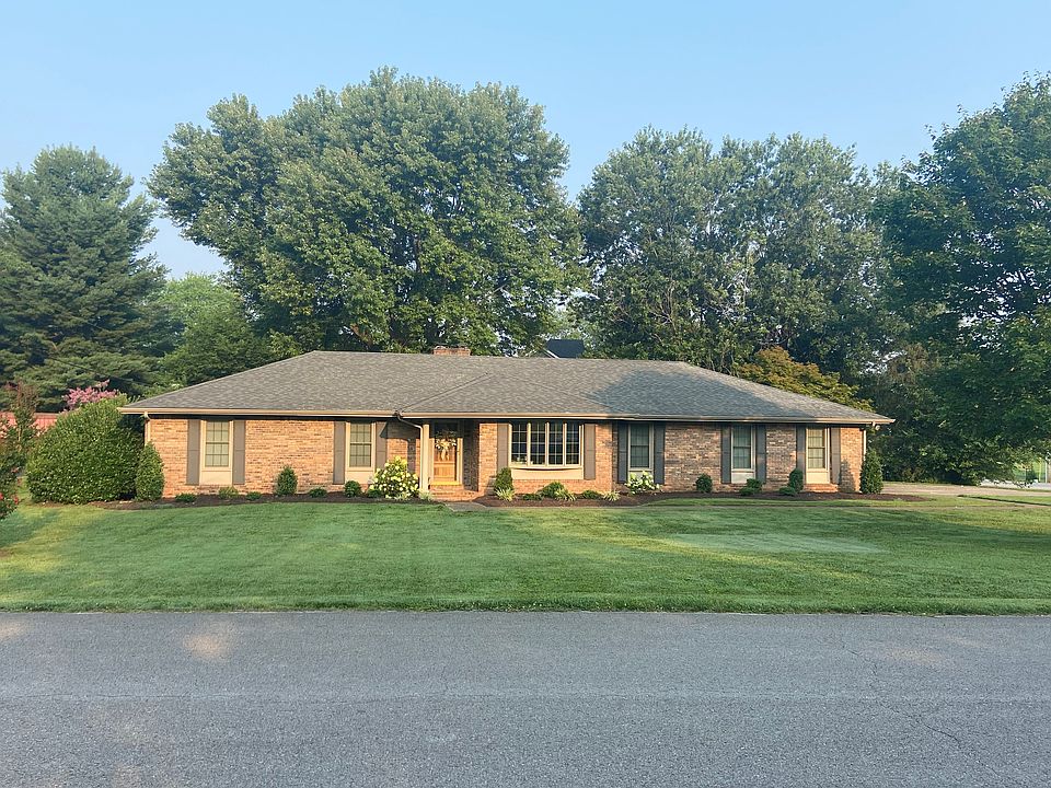1st image of 2701 Thompson Dr