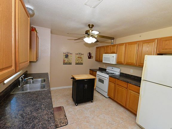 5th image of 7817 Hunter Oaks