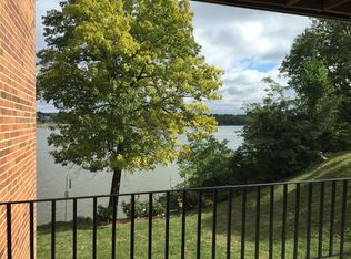 1690 S Franklin St APT 1, Decatur, IL 62521