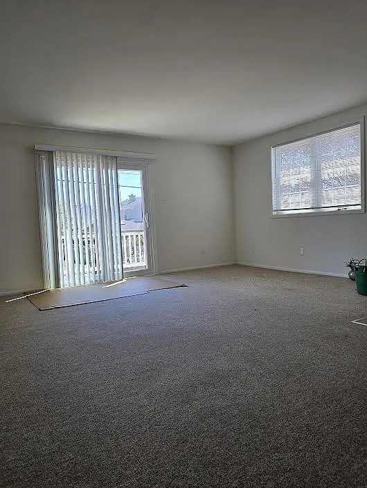 137 Lorraine Ave — Photo 4