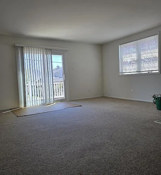 137 Lorraine Ave #A — Photo 4