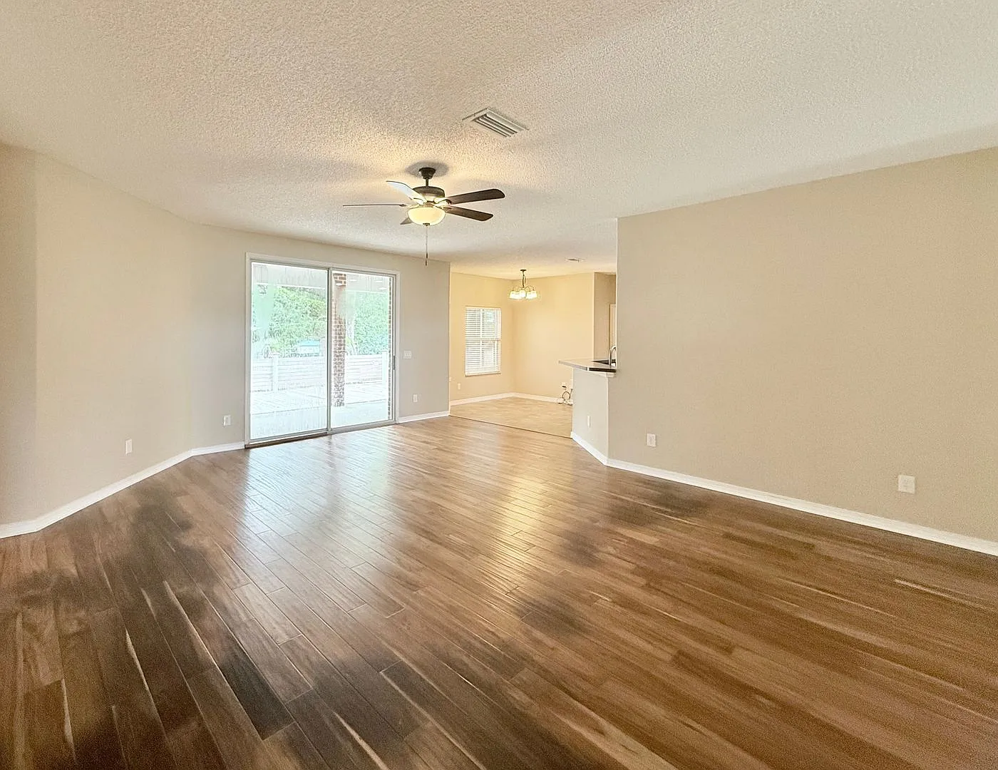4 Bed/2 Bath Home + Bonus Room — Photo 2