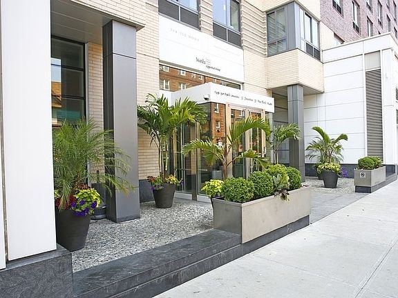 2nd image of 15350 89th Ave APT 619