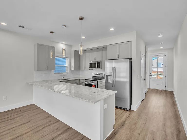 323 Wilkins St #B — Photo 5