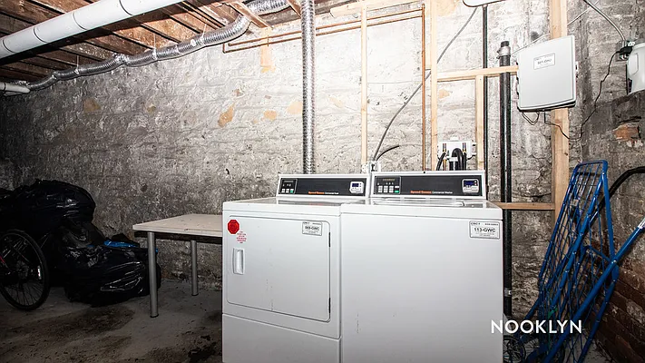 Rented by Nooklyn NYC LLC | media 31