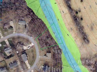 4149 Arrowhead Dr NE, Hickory, NC 28601