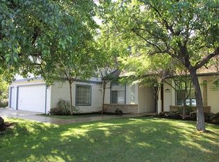 2076 Morris Ave, Clovis, CA 93611