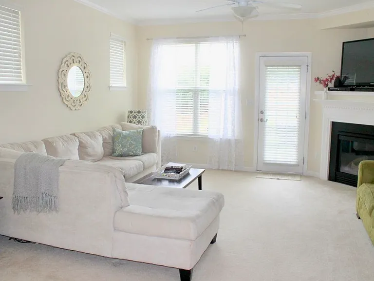 8421 Central Dr — Photo 6